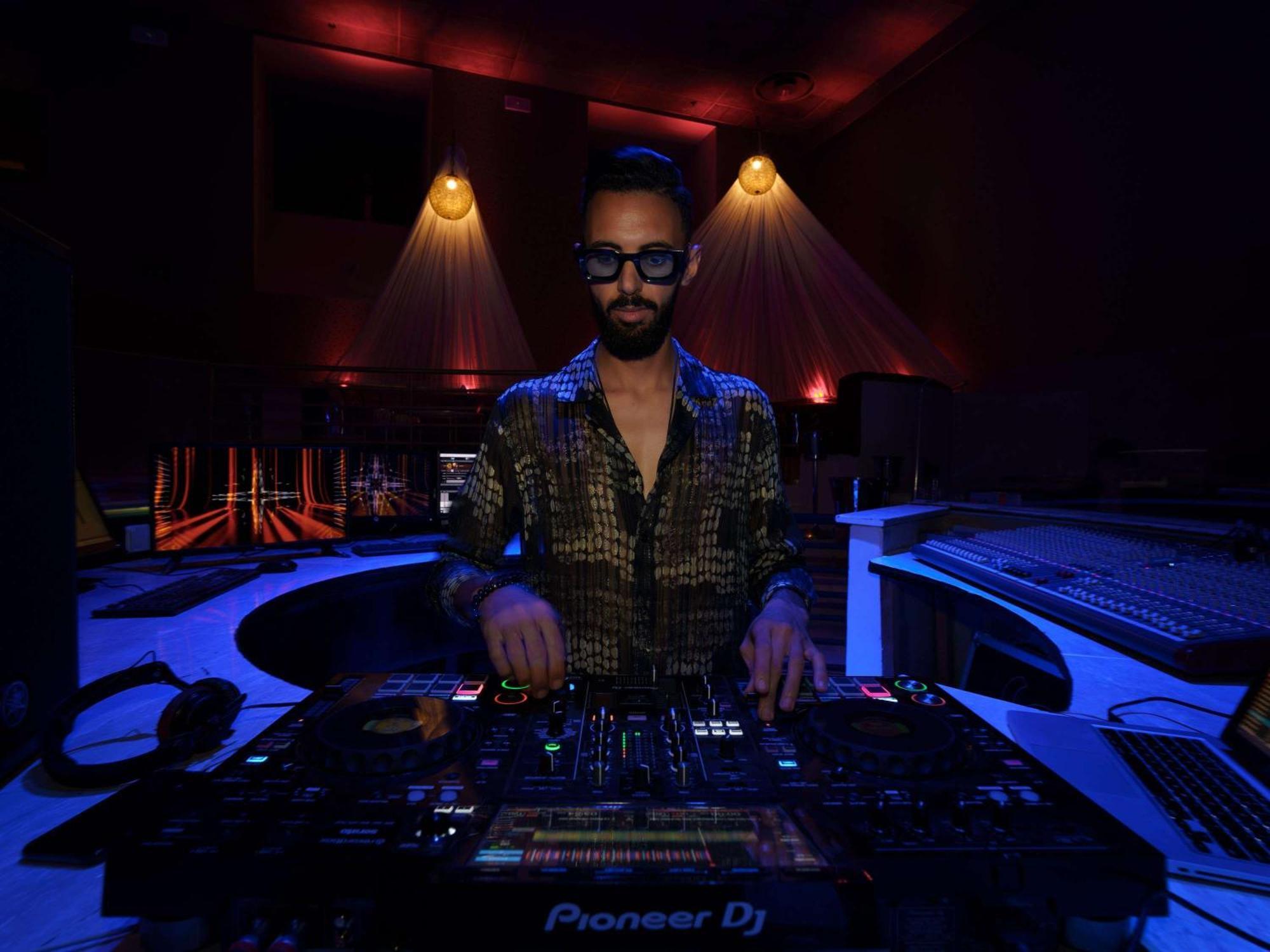 Sofitel Agadir Royal Bay Resort Exterior photo DJ performing at a nightclub